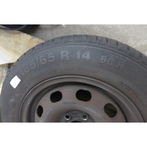 2096 - Brillants 2 185/65 R 14 wheel and tyre