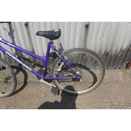 2153 - Diamondback Curaca purple mountain bike