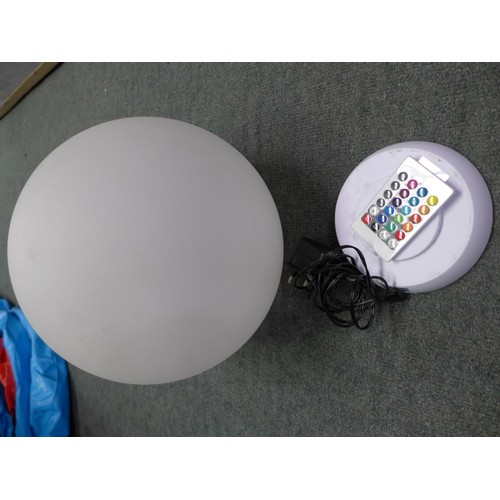 3157 - Glo Globe  Led Pool Light                 (254-29)   * This lot is subject to vat