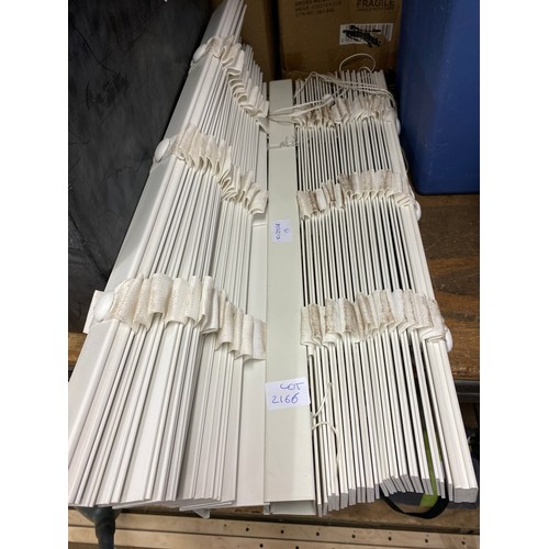 2166 - 2 Sets of blinds