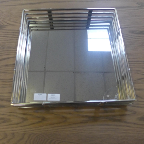 1511 - A square chrome and mirrored cocktail tray, 35cms (GW07516)   #