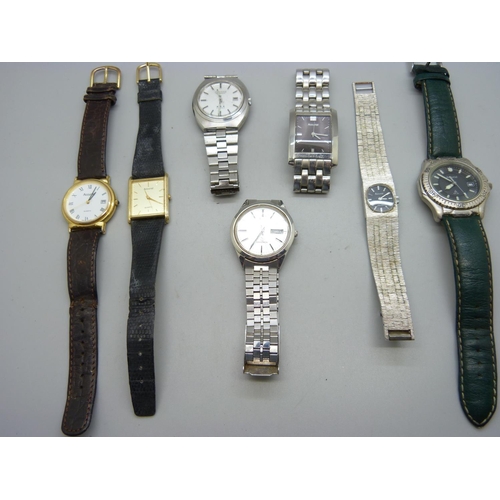 1078 - Seven wristwatches, two Citizen and five Accurist, one lacking crown