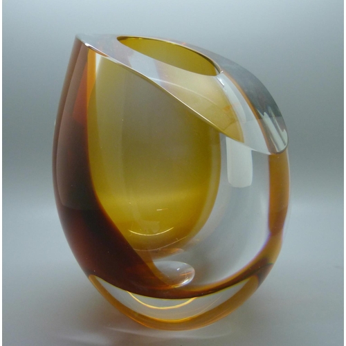 619 - A Kosta Boda vase, Goran Warff, amber, 2002, 18cm