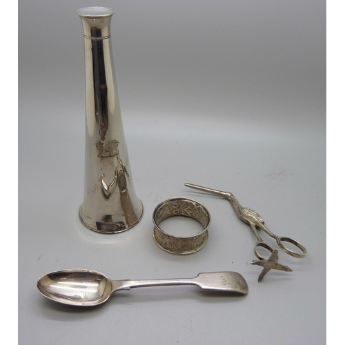 878 - A silver napkin ring, a/f, a pair of novelty scissor nips, a flask and a spoon