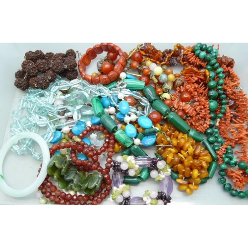 880 - Necklaces, etc., including amber, coral, agate and malachite