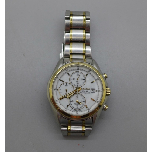 964 - A Seiko Solar chronograph wristwatch