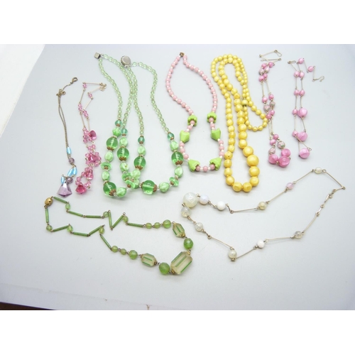 999 - Nine vintage bead necklaces