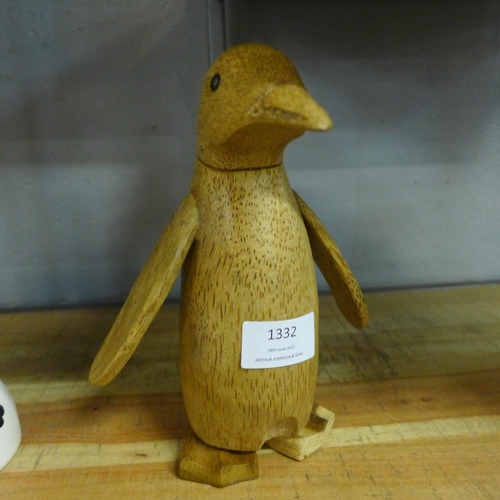 1367 - A hand carved wooden penguin, H 21cms (ACC07408)   #