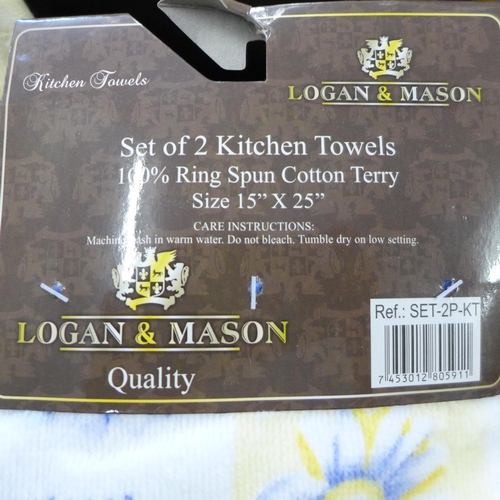 2057 - Approx. 20 Logan & Mason tea towels