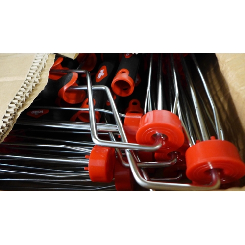 2093 - Approx 48 paint rollers unused in box, approx 15 striker head paint brushes and approx 15 paper hang... 