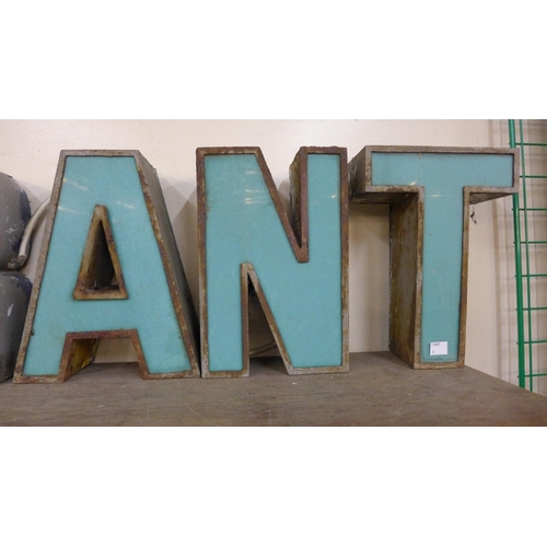 350 - A set of vintage restaurant letters