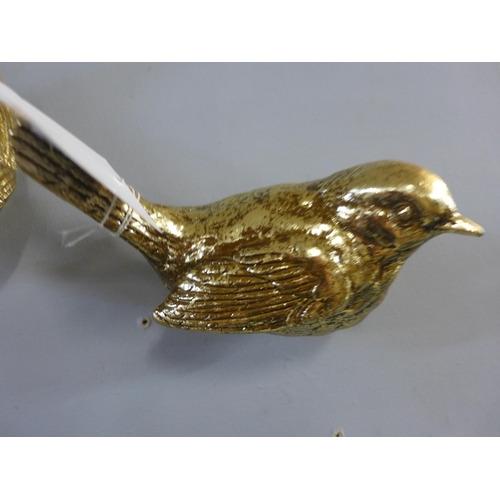 1310 - A pair of gold resin birdie wall hooks (920215207)