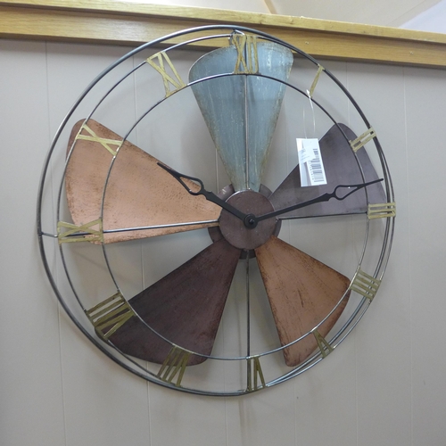 1350 - A fan design metal wall clock, H 62cm (71-20729)   #