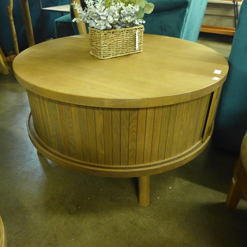 1386 - A Tambour Holcot grey oiled oak coffee table - split top