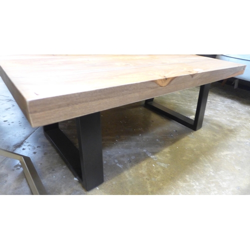 1552 - A hardwood and black metal coffee table