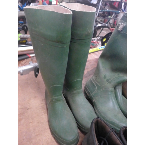 2349 - 3 Pairs of Wellington boots including a pair of Scottish made hunters, a pair of dry boots & pair of... 