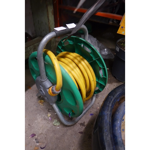 2432 - Hoselock hose reel and pipe