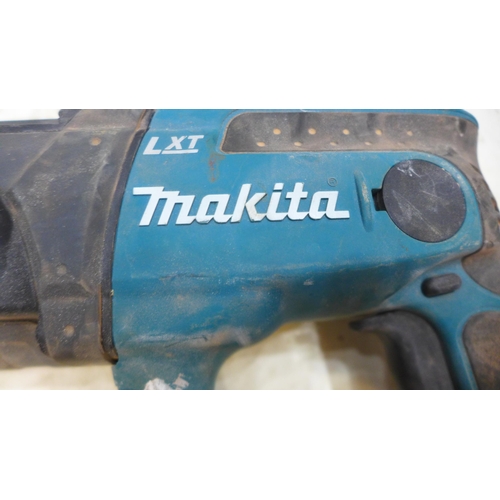 2995 - Makita DHR202 SDS hammer drill - W with battery (no charger)