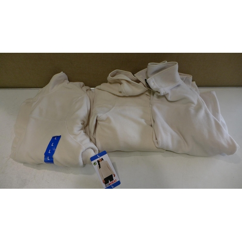 3094 - Four Women's Cream, 32° Heat half-zip fleeces, size 1 x S, 3 x L * this lot is subject to VAT
