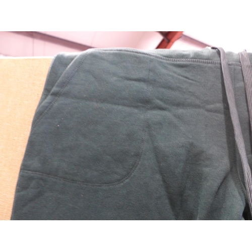 3097 - Two pairs of Women's DKNY Sport tracksuit bottoms, mixed sizes and colours * this lot is subject to ... 