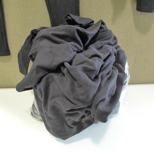 3101 - Bag of Women's Black and Grey Carole Hochman loungewear, mixed sizes and styles * this lot is subjec... 