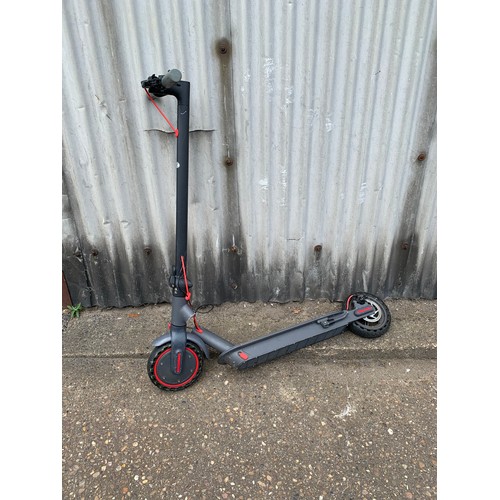 2112 - VoVo electric scooter. damaged, Police Reposession