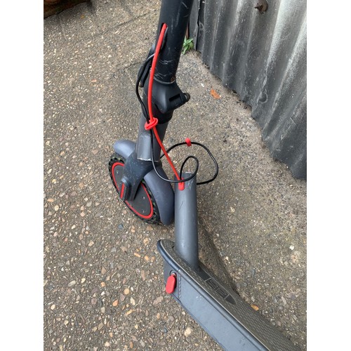 2112 - VoVo electric scooter. damaged, Police Reposession