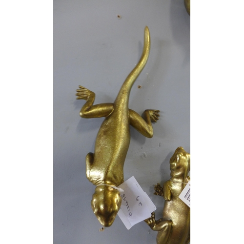 1320 - A set of two wall lizards (792406)   #