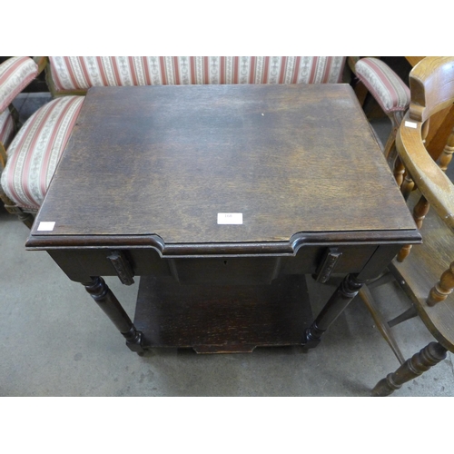 168 - An Art Deco oak side table