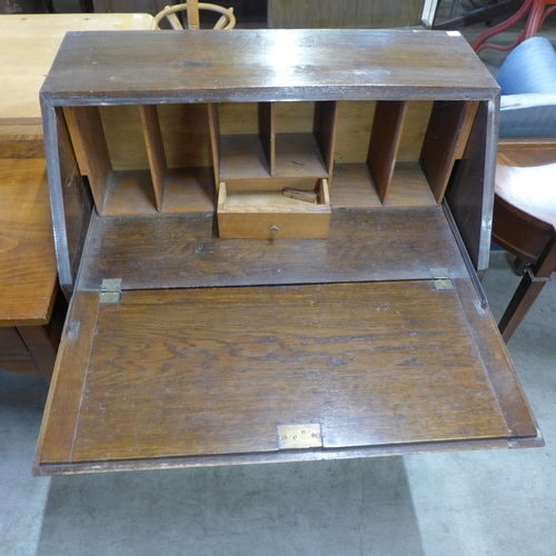 204 - An oak bureau