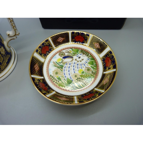 631 - A large Royal Crown Derby loving cup with certificate, boxed and a 1999 year Tray Rabbit, First Edit... 