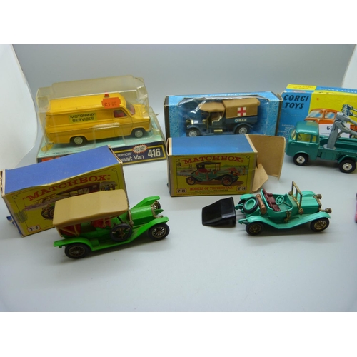 656 - A collection of model vehicles including Matchbox, Corgi Toys, Dinky Toys, etc.