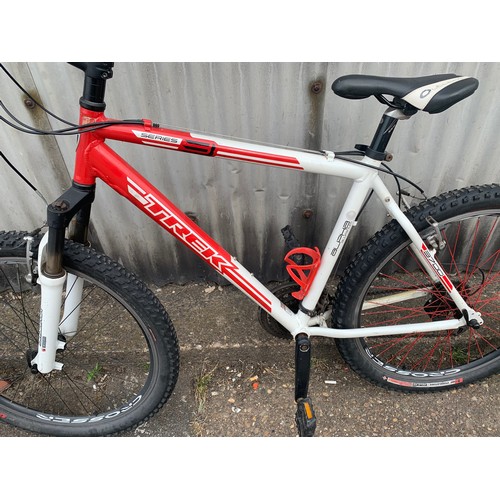 2380 - A Trek 3 series Alpha aluminium gents MTB/bike/bicycle