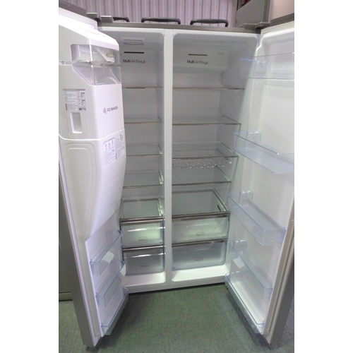 3048 - Hisense Stainless Steel Side by Side Fridge Freezer (RS694N4IIF), Original RRP £749.99 + vat (H 178.... 