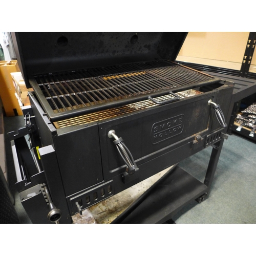 3173 - Masterbuilt Smoke Hollow Charcoal Grill, RRP £237.41 + vat (261-7)  * This lot is subject to vat