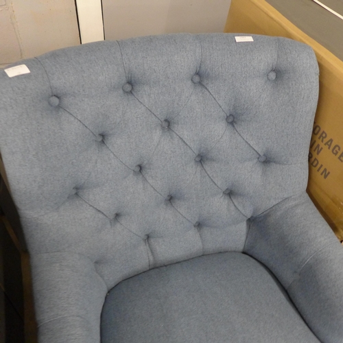 1483 - An Atlanta blue button back armchair