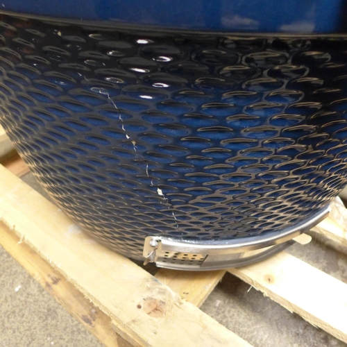 1613 - 24  Kamado Grill Blue  , Original RRP £624.99 + vat (4120-4) - cracked  * This lot is subject to vat