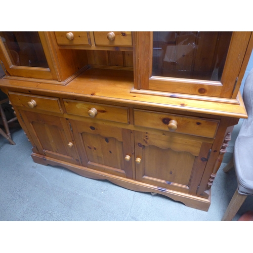 1692 - A pine glazed dresser