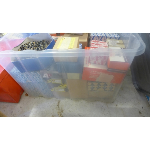 2048 - Storage box of assorted screws and hinges