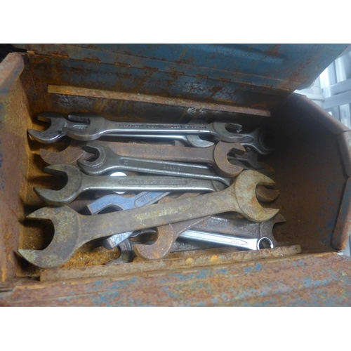 2062 - Two metal toolboxes with approx 50 handtools, a box of plastic trowels and a Clarke Fire Safe