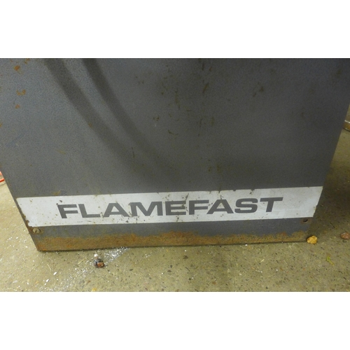 2099 - A Flamefast DS130 metal working forge