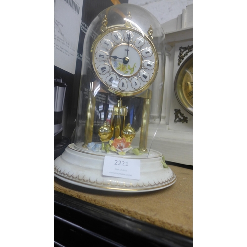 2221 - Mantel clock and carriage clock, Hac  (German, post WWII) 1 day strike with key