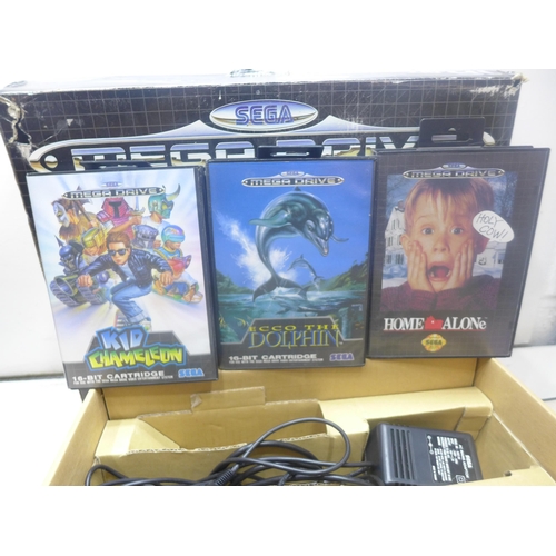 2225 - Sega megadrive 16bit boxed with 7 original megadrive games