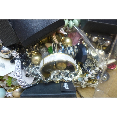 2249 - Box of costume jewellery and watches