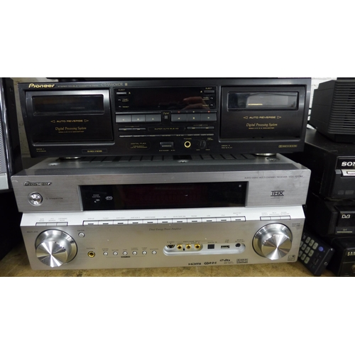 2299 - Hifi job lot - JVC turntable, Panasonic CD player, Pioneer double cassette deck and amp - all W - CT... 