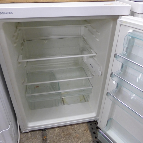 2320 - Miele under counter fridge