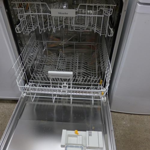 2325 - Miele Immer Besser dishwasher