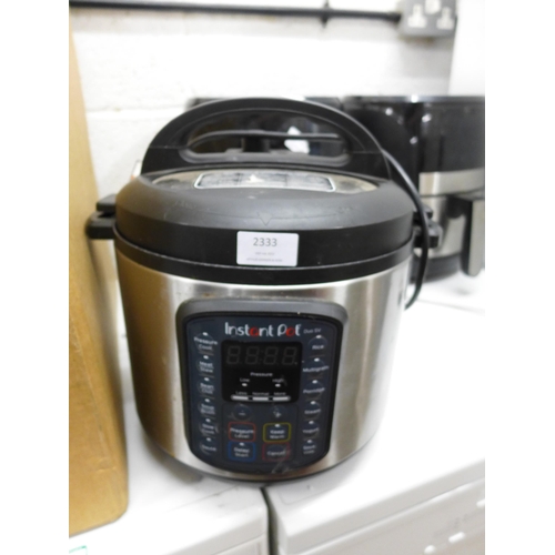 2333 - 2 Gourmia Fryers and Instant Pot cooker - W