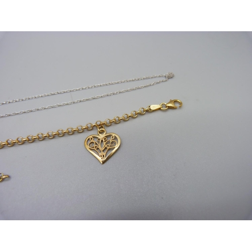 1108 - A 9ct gold bracelet, a 9ct gold extender chain and a fine 9ct white gold chain, 3.8g, bracelet faste... 