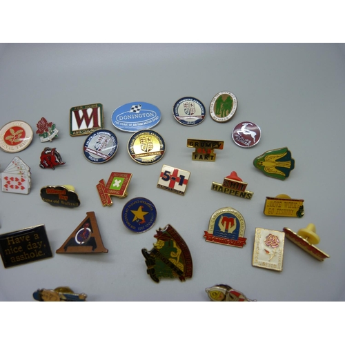 1114 - Fifty-three assorted badges